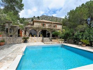 Mas à Pollença Poble. Señorial finca rústica con dos casas de invitados en pollenca