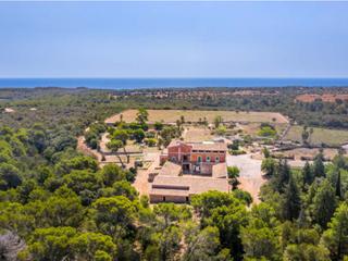 Mas à Manacor Centre. Impresionante finca rústica con vistas al mar cerca de calas de