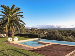 Casale in Pòrtol. Moderna villa de diseño en puntiró con impresionantes vistas pan