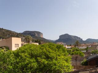 Casa a Alaró. Preciosa casa de pueblo en el centro de alaró con terraza y vist