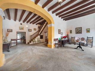 Maison à Santa María del Camí. Extraordinaria mansión mallorquina del siglo xviii con nueve hab