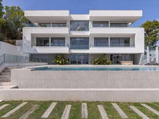 Casa a Palmanova. Villa de diseño con vistas al mar y piscina de agua salada en pa
