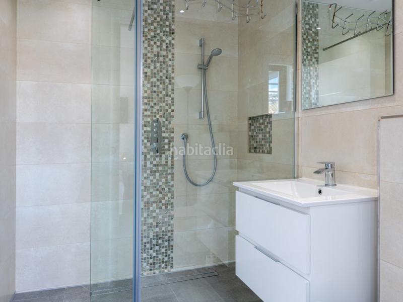 Foto 4f4932cc-3167-4ee5-b905-8b9f83bc96b9. Masía moderna casa de campo de nueva construcción con piscina en Llucmajor