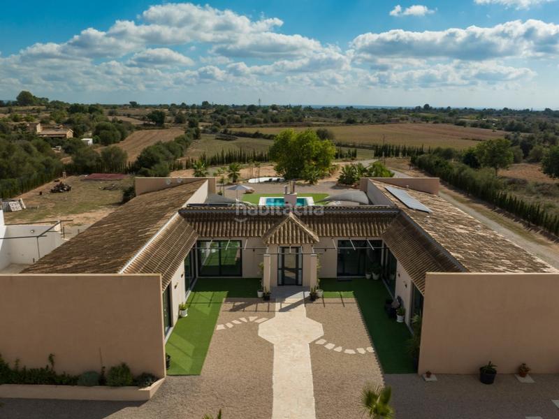 Foto d7413e47-f726-4e62-bc82-051255d26713. Masía moderna casa de campo de nueva construcción con piscina en Llucmajor