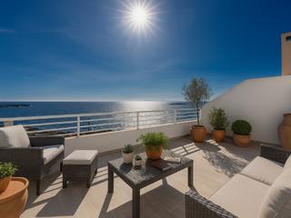 Haus in Colònia Sant Jordi. Chalet adosado en buen estado en zona tranquila con vistas a la