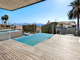 Casa a Port dAlcdia-Platja dlcdia. Precioso chalet con piscina y vistas fantsticas al mar en alcan