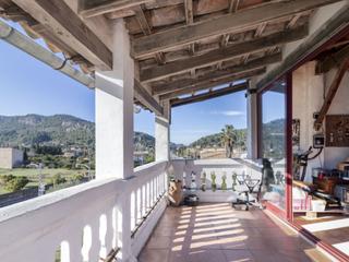 Casa en Sóller. Oportunidad de inversión en soller casa de pueblo con comercio