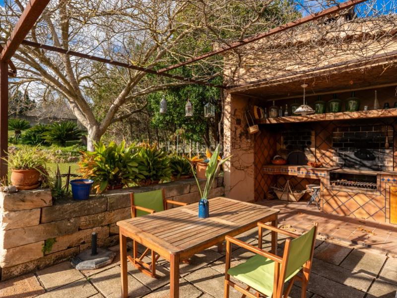 Foto f45f2b4b-481e-49a0-8f67-21e6e8fa2c67. Masia amb calefacció piscina a Establiments Palma de Mallorca