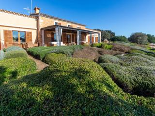 Masia a Búger. Elegante residencia en un lugar idílico cerca de buger
