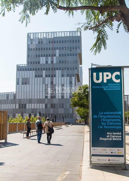 Foto 67f48ed2-6ea7-40da-aaf8-2a78468fdc38. Casa pareada casa en venta en Besòs - Maresme Barcelona