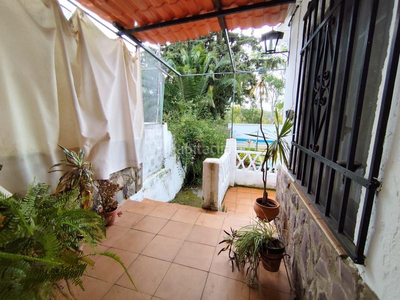 Foto 2ccbabf6-b2dd-45e1-a5c8-7abe5dd18569. Casa amb piscina a Castillo de las Guardas (El)