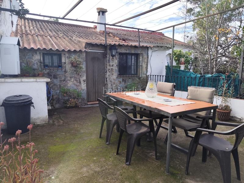 Foto 7aae0371-0786-43d4-8889-c7056cf1eb95. Casa amb piscina a Castillo de las Guardas (El)