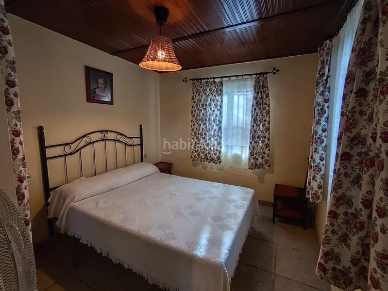 Foto d11984ca-2719-42c9-b7c8-60da59a051a8. Casa amb piscina a Castillo de las Guardas (El)