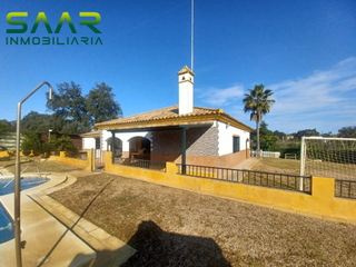 Casa a Castilblanco de los Arroyos. Parcela rústica con chalet en urb. las minas, castilblanco de lo