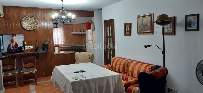 Foto acb833ae-6241-43af-9580-47d0e52257a3. Casa a Castilblanco de los Arroyos