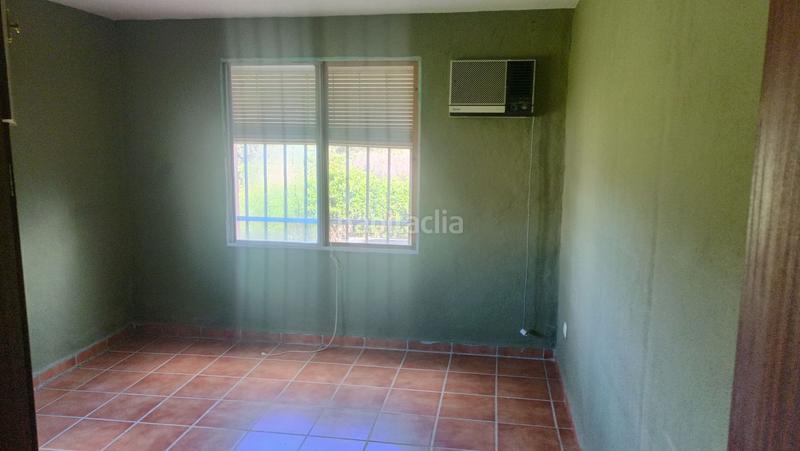 Foto c588d2c2-86d0-45eb-b069-049382c5e836. Casa amb piscina a Castilblanco de los Arroyos