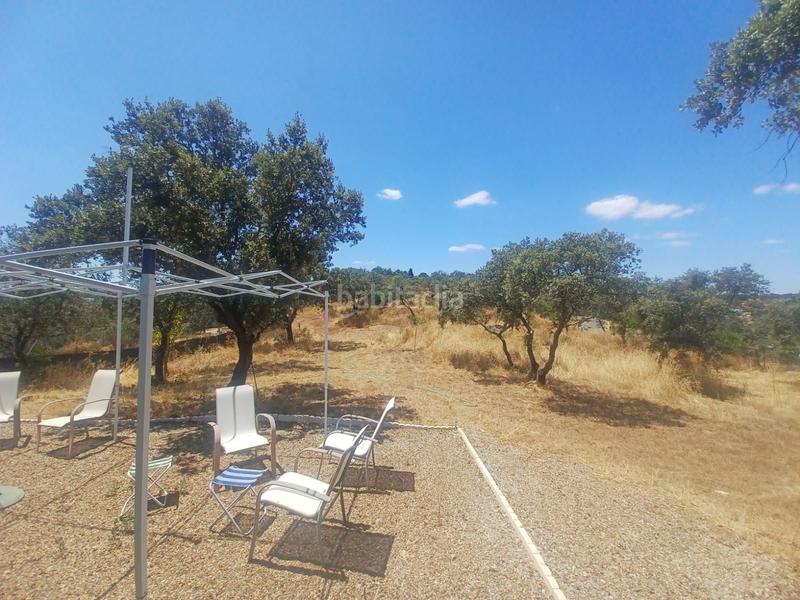 Foto 0bfc200d-20d1-4744-8d57-8fc3df3569a2. Casa amb piscina a Castilblanco de los Arroyos