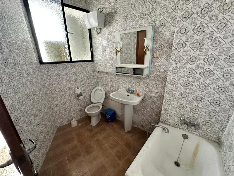 Foto 562a948c-3935-46b2-8c9d-37d67bc0c5ce. Casa  con local , granada en Algarinejo
