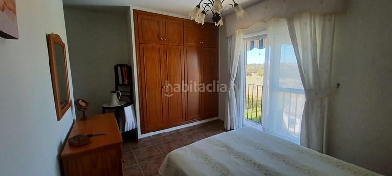 Foto 3f5a4c7f-4491-4320-ab0e-5ebb31e7682f. Casa chalet independiente en urbanización la colina, en Castilblanco de los Arroyos
