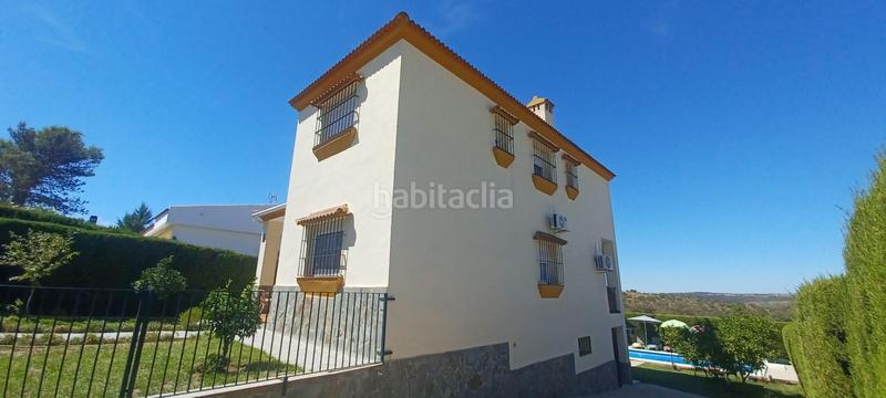 Foto 6c0d412a-9a8e-43c4-852e-fe54bbe527b7. Casa chalet independiente en urbanización la colina, en Castilblanco de los Arroyos