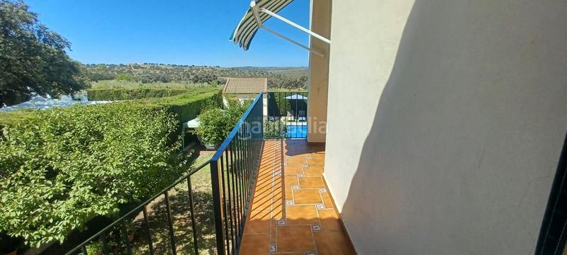 Foto a0e362ed-40ff-4f7e-badb-81b5f7df1a1b. Casa chalet independiente en urbanización la colina, en Castilblanco de los Arroyos