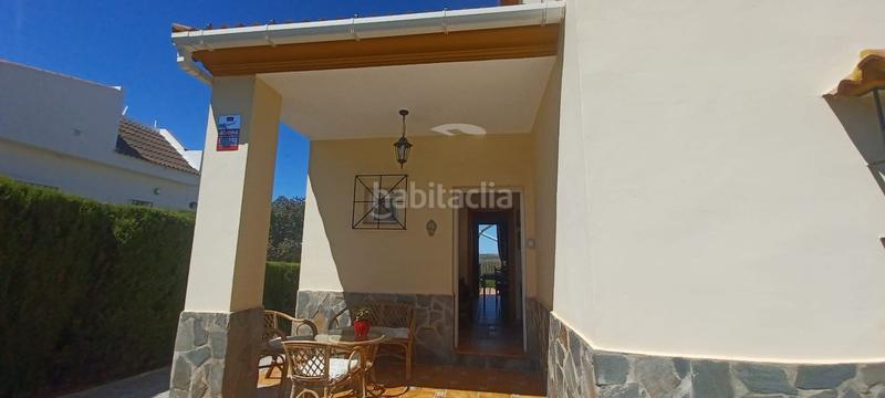 Foto fa77e0d7-6e47-47fe-af56-d6db6070e2a6. Casa chalet independiente en urbanización la colina, en Castilblanco de los Arroyos