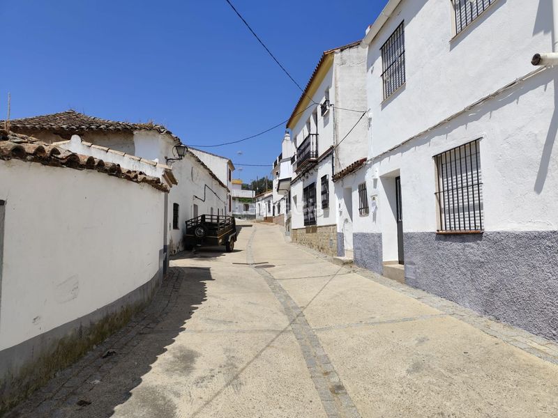Foto 66706eca-09fc-482d-a777-432470f43504. Masia a Castillo de las Guardas (El)