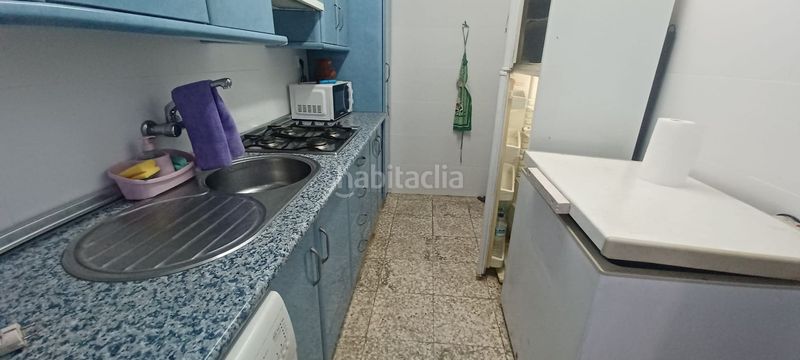 Foto 0736f0ac-1a8e-4794-ac75-77f2788e6176. Casa adossada a Castilblanco de los Arroyos