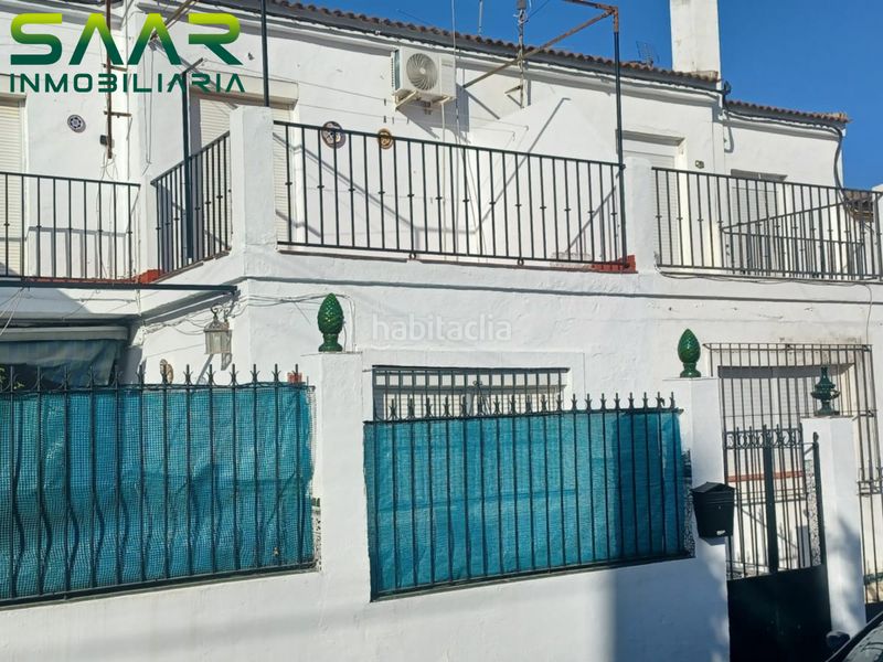 Foto d00f3fd9-b499-4f7f-8d4f-4ac896f5c355. Casa adossada a Castilblanco de los Arroyos
