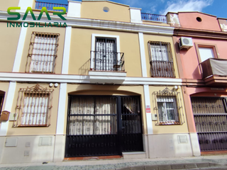 Casa adossada a Guillena pueblo. Casa adosada en guillena, sevilla