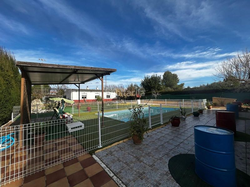 Foto cd55536d-eefa-41c2-b474-c017bc81725f. Maison dans Atarfe