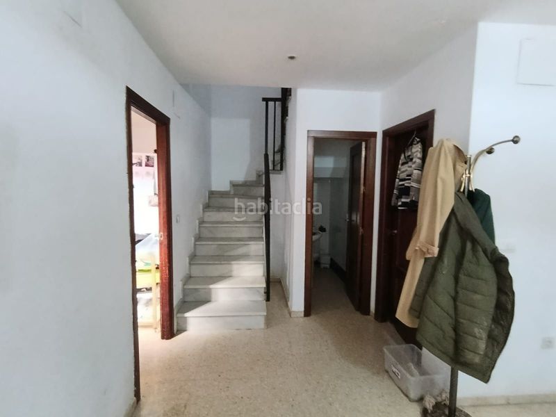 Foto 5ac3b04c-5de9-4929-bb9e-c2c940847871. Casa adossada a Alcalá del Río