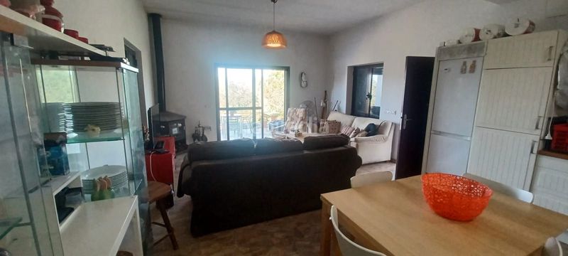 Foto 931769ab-2273-4087-9eb4-e6f8ebe42676. Casa amb piscina a Castilblanco de los Arroyos