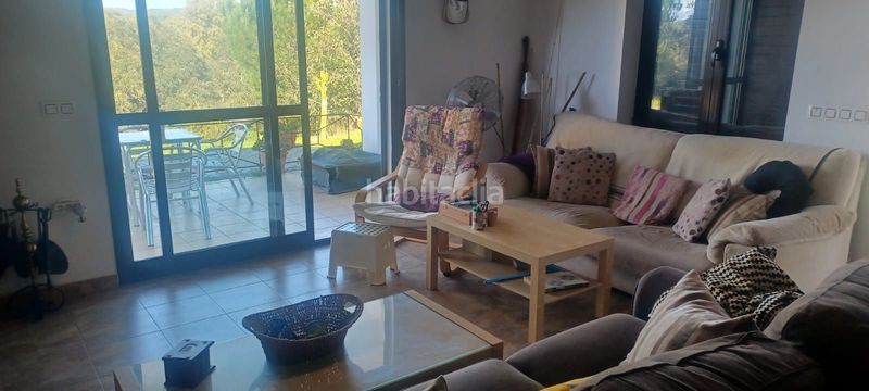 Foto d4f669de-aebc-411a-8dd0-18e168b1bf63. Casa amb piscina a Castilblanco de los Arroyos