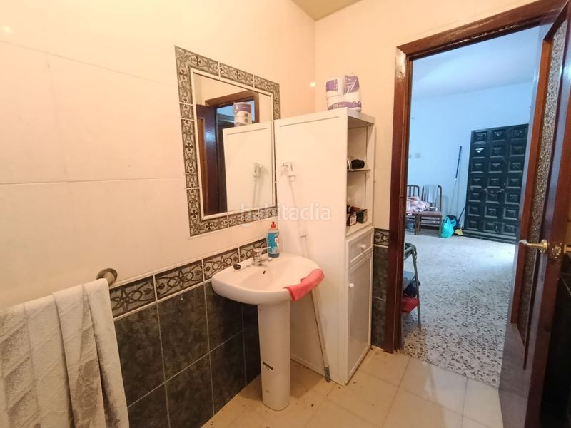 Foto b9f83504-27ff-4d0c-a3cf-322aaf0f8f67. Casa a Castilblanco de los Arroyos