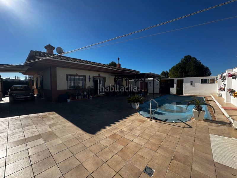 Foto 54ba171b-9140-48e2-9e99-f27fa9b3b926. Casa con piscina in Atarfe