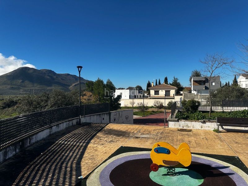 Foto 64f73147-9bd2-4204-adc2-5343ca4a38ed. Casa con piscina in Atarfe