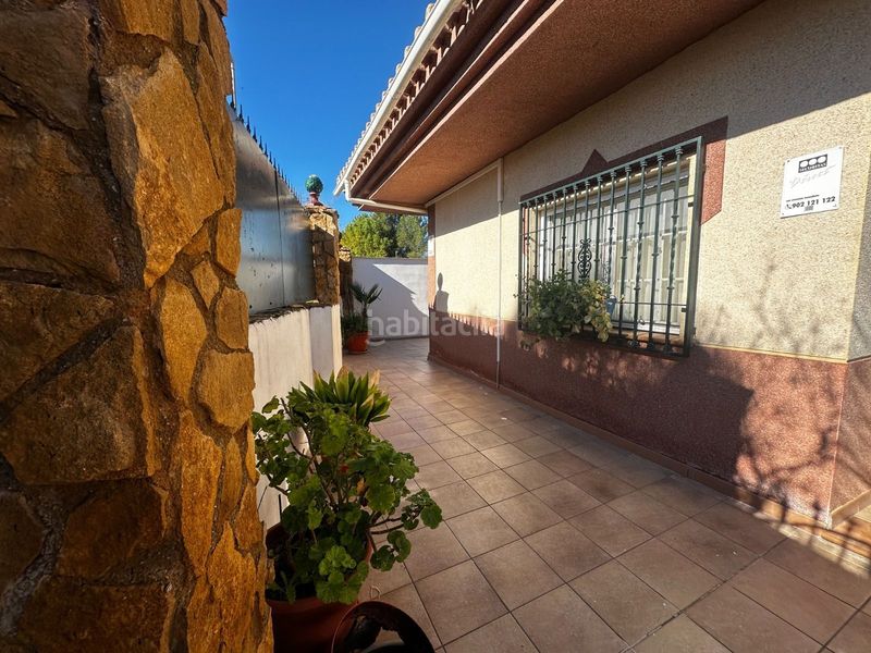 Foto 858eb8ba-408e-4585-8e24-82a7e30d6345. Casa con piscina in Atarfe