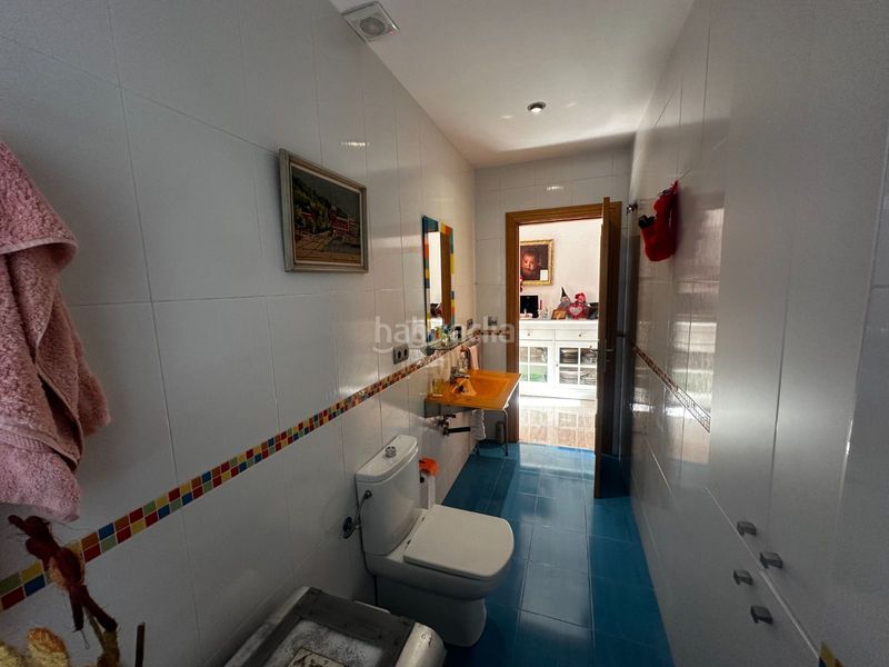 Foto d60f0df2-ce29-4ca2-b12f-3c36c6da5927. Casa con piscina in Atarfe