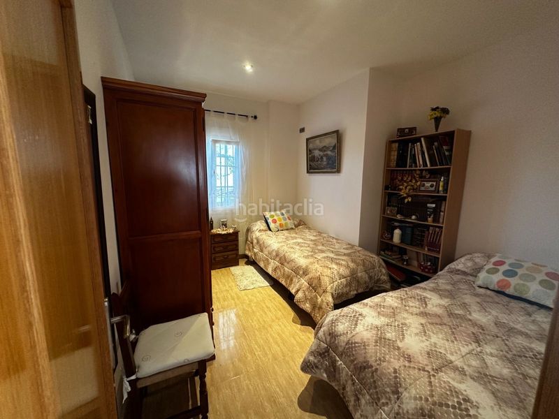 Foto e7e4a358-b9b4-461a-a01d-4be711801f85. Casa con piscina in Atarfe