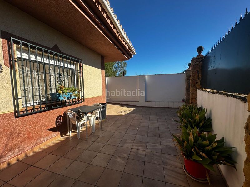 Foto f724c42d-416a-4ead-84d0-8e8cb643f5b5. Casa con piscina in Atarfe
