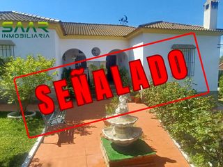 Maison à Castilblanco de los Arroyos. Se vende chalet urb. la colina. castilblanco de los arroyos sevi