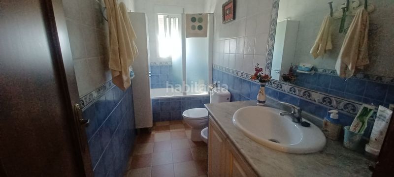 Foto 03ea58cd-8cf3-4697-b1dd-7967b4b81f40. Casa se vende chalet urb. la colina. sevilla en Castilblanco de los Arroyos