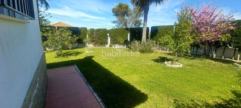 Foto 51bdb7dd-e202-447f-a8c0-7a7ac2846686. Casa se vende chalet urb. la colina. sevilla en Castilblanco de los Arroyos