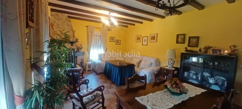 Foto 9ec61670-1711-4a6a-82f7-fd2e6f08ab18. Casa se vende chalet urb. la colina. sevilla en Castilblanco de los Arroyos