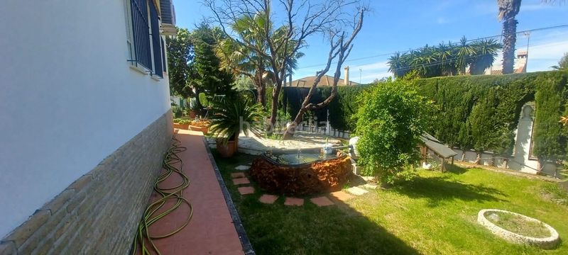 Foto f2a8dc95-2908-4038-a055-a4996a6d30d3. Casa se vende chalet urb. la colina. sevilla en Castilblanco de los Arroyos