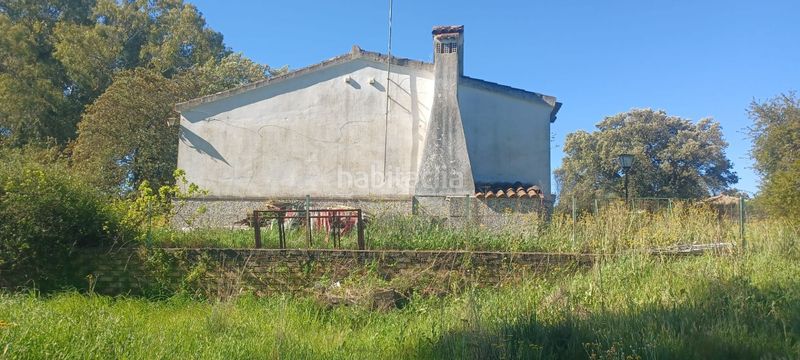 Foto 56372533-3b87-47db-a051-4ae2b662e551. Casa a Castilblanco de los Arroyos