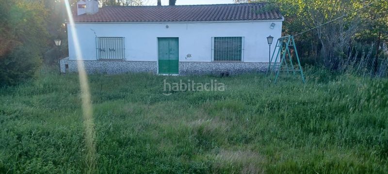 Foto bc676fe0-cf8e-4188-aa6f-c11cfabf98bb. Casa a Castilblanco de los Arroyos