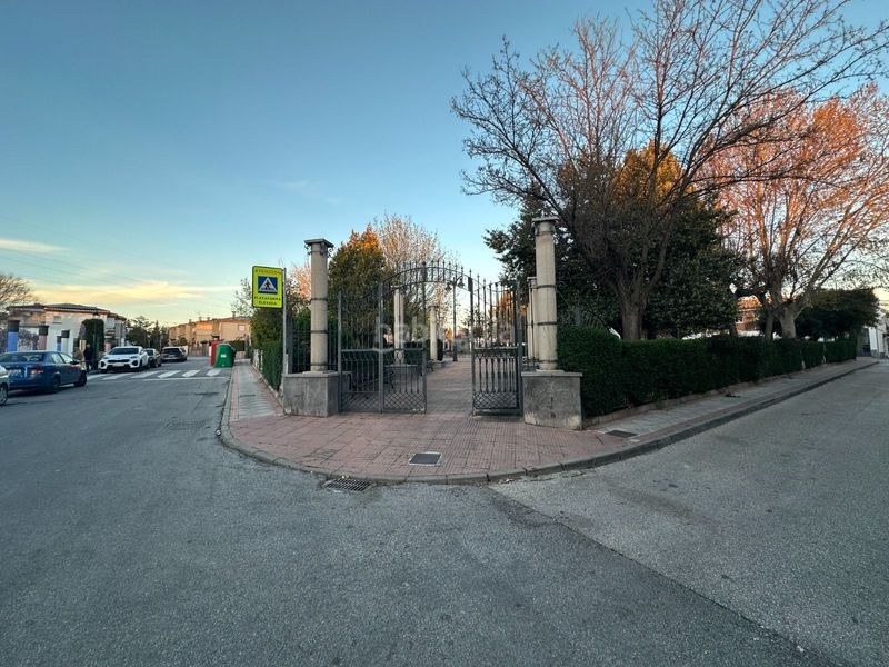 Foto 7cba34b8-f4a6-4a56-8d18-63462a38758d. Local comercial a Atarfe