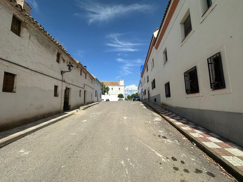 Foto e21cd27d-2450-40b6-894e-43ee96518643. Casale con parcheggio in Atarfe